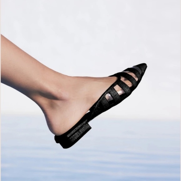 New Cult Gaia Femi Clear Vinyl Black Mules - Picture 1 of 11